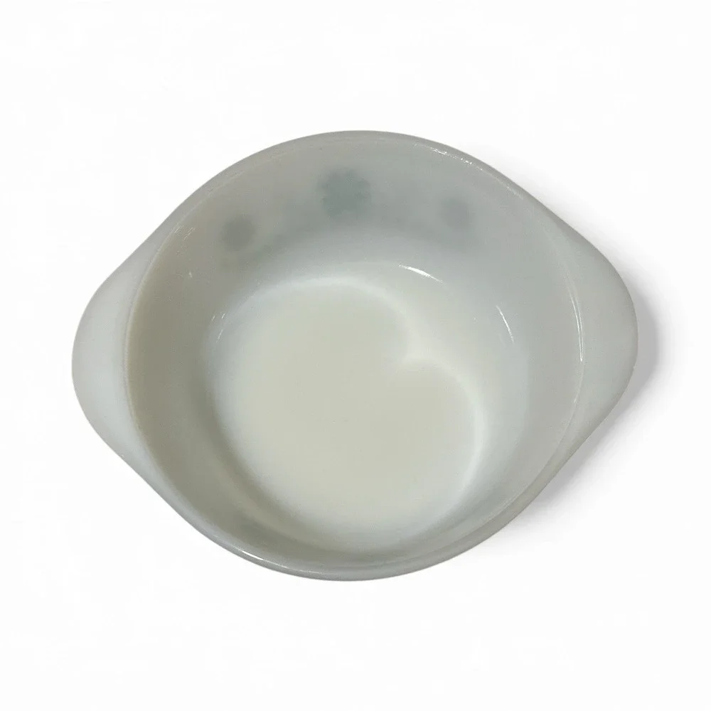 Vintage‎ Glasbake 1.5 QT J2600 Round Green Daisy Milk Glass Casserole Dish